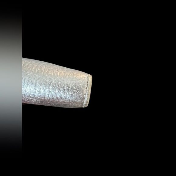 TIFFANY & CO. Leather Bi-fold Wallet - Picture 7 of 13